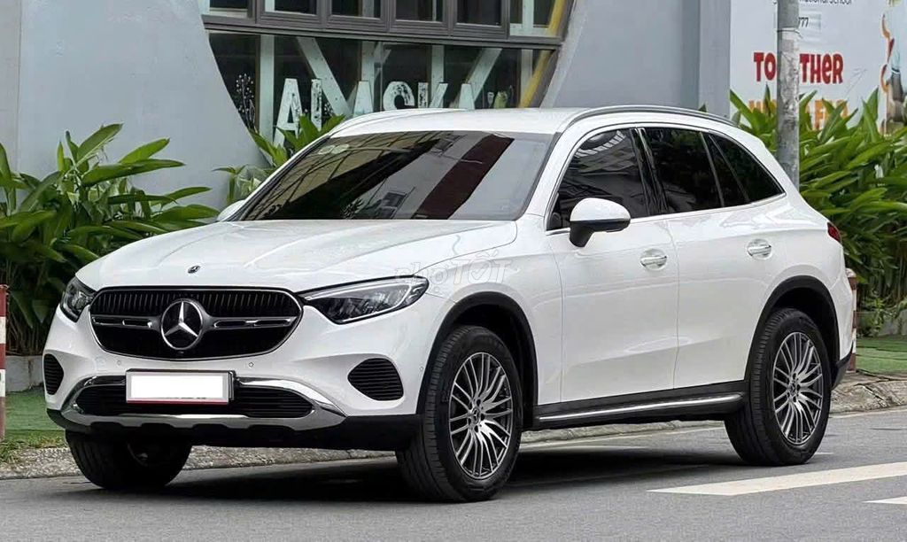Mercedes-Benz 2024 - ảnh 1
