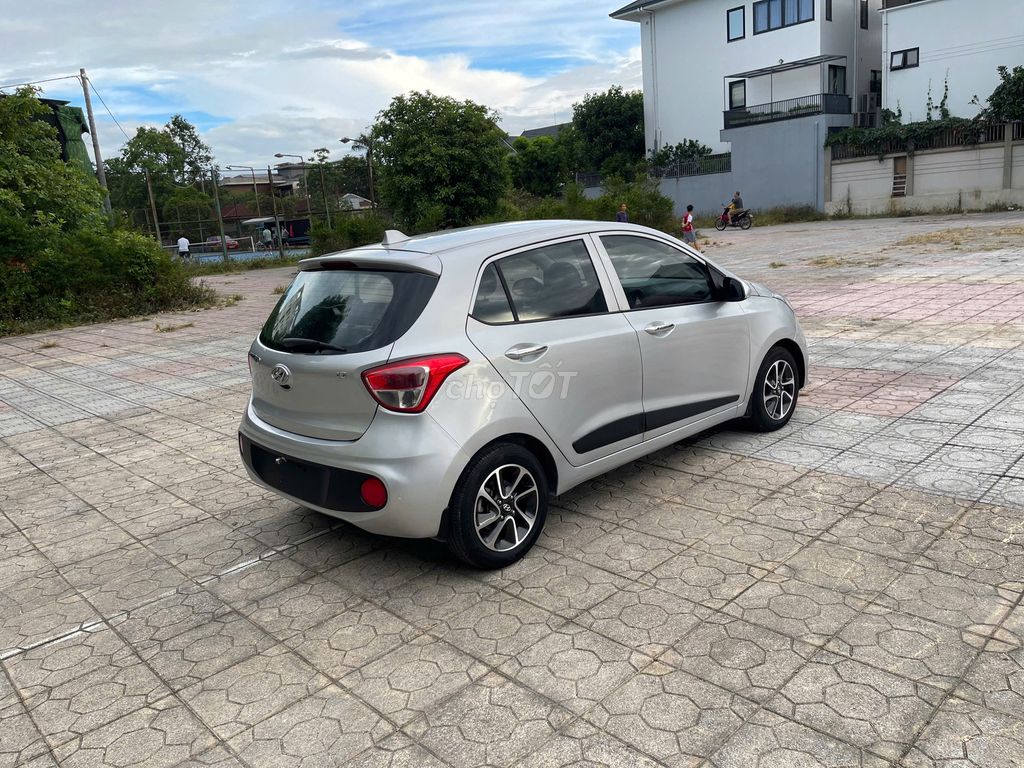Hyundai Grand i10 - ảnh 5