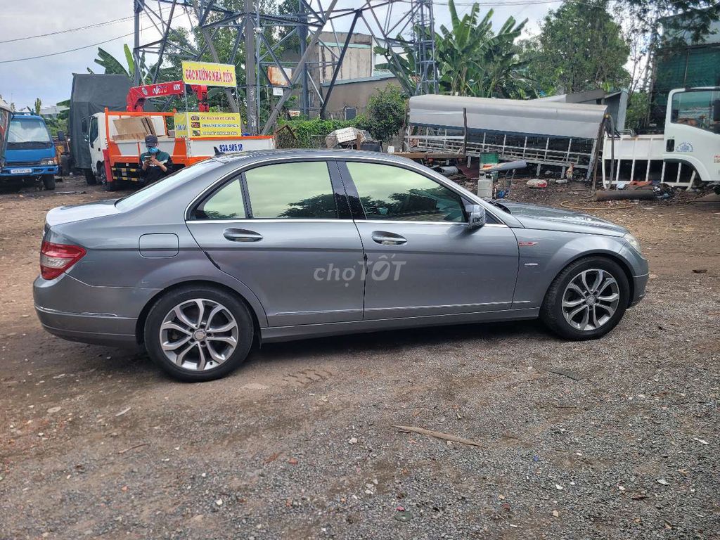 Mercedes-Benz 2010 - ảnh 5