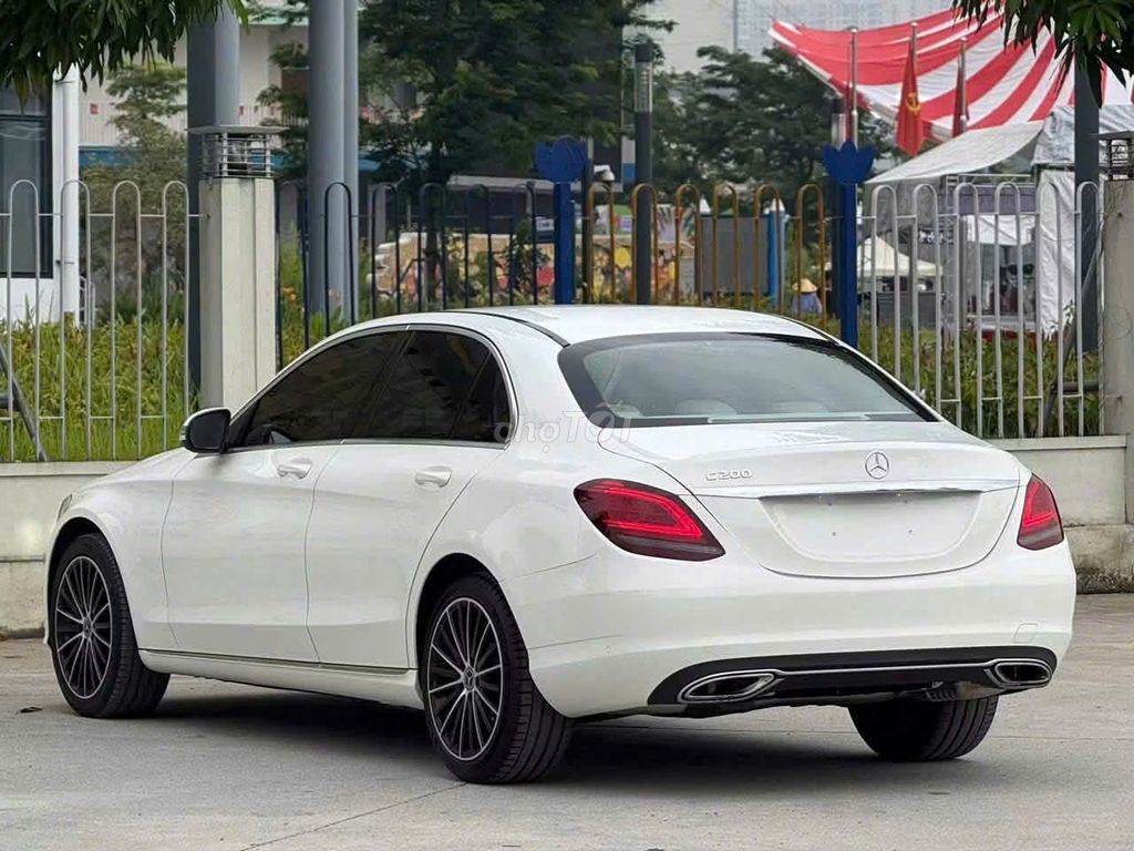 Mercedes-Benz 2021 - ảnh 2