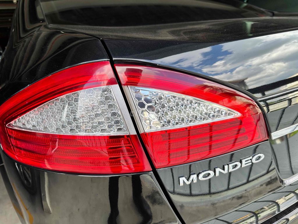 Ford Mondeo 2010 - ảnh 2