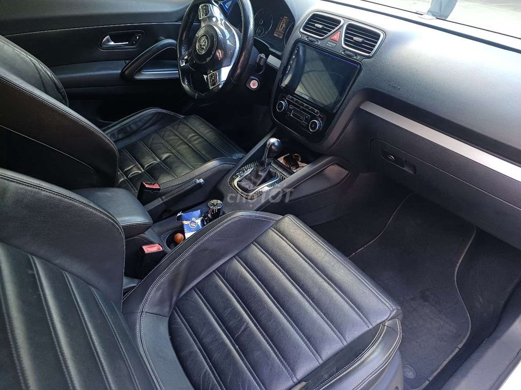 Volkswagen 2010 - ảnh 4