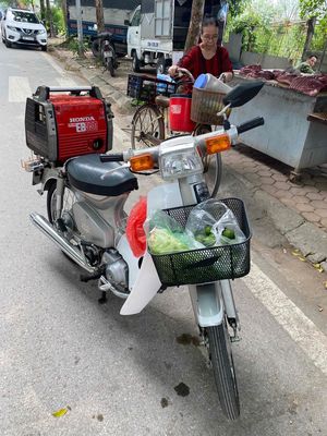 Honda Cub 1997 - ảnh 1