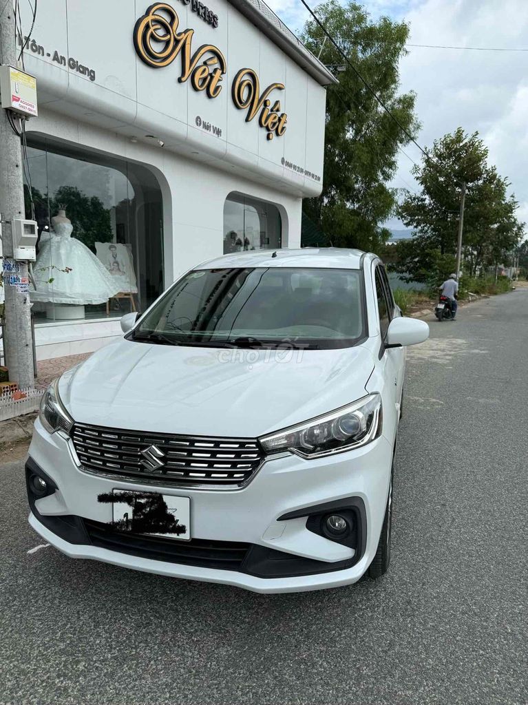 Suzuki Ertiga - ảnh 1