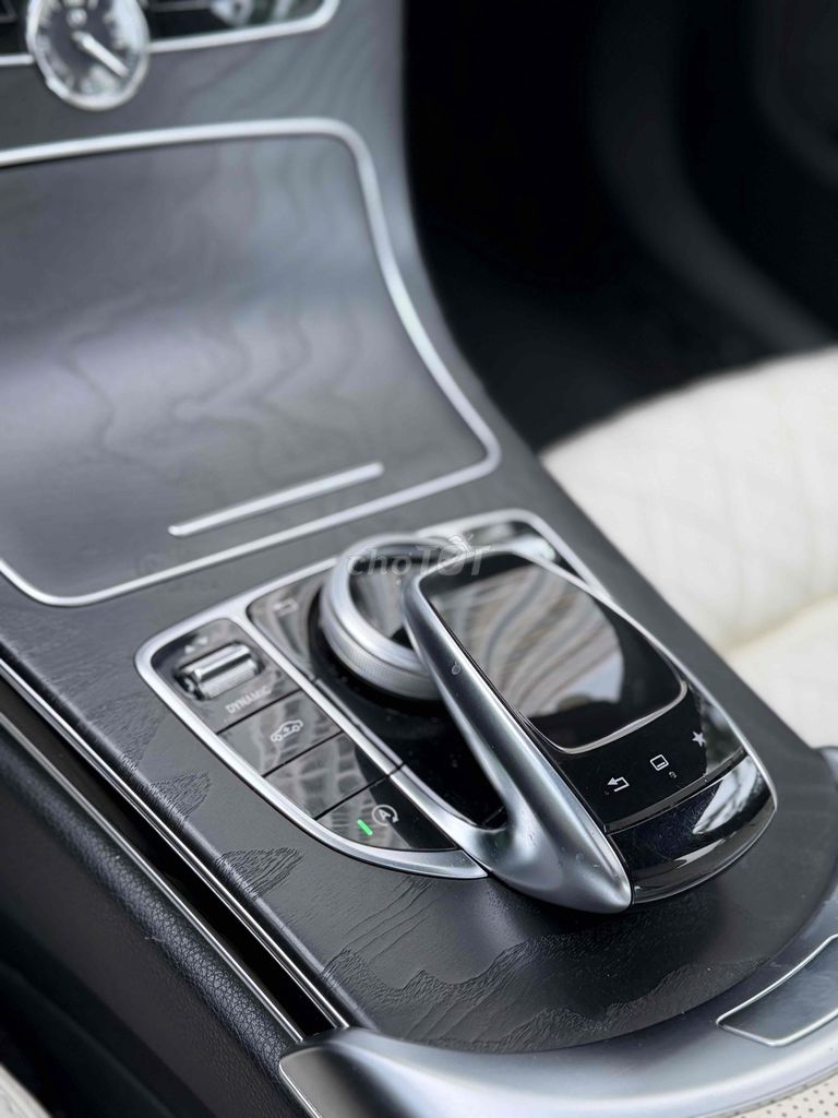 Mercedes-Benz 2017 - ảnh 4