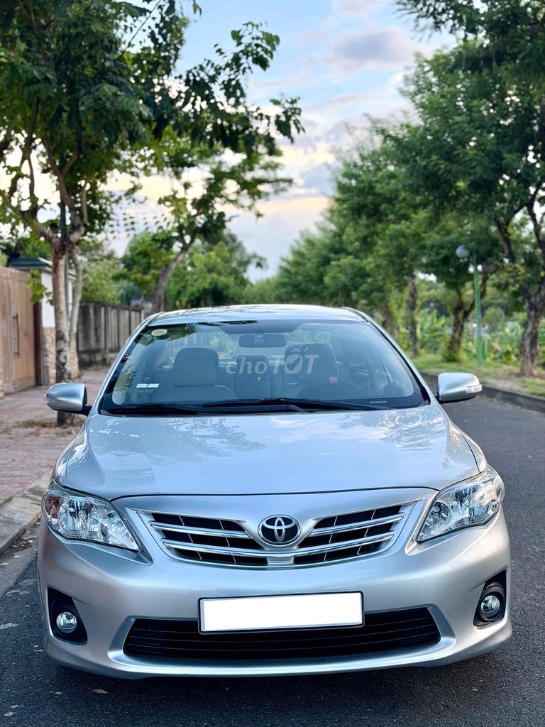 Toyota Corolla Altis 2011 - ảnh 1