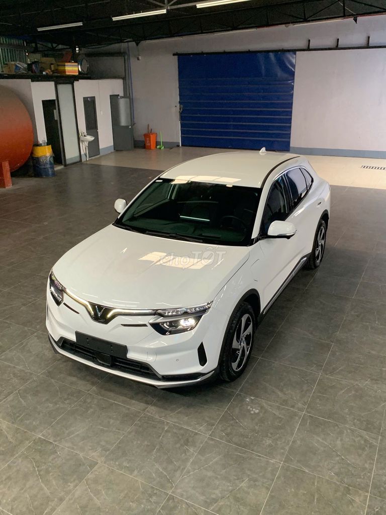 VinFast VF8 Eco AWD 2025 - ảnh 1