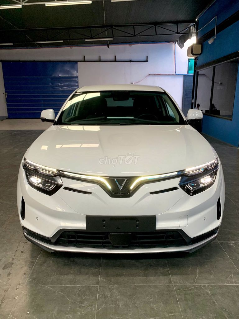 VinFast VF8 Eco AWD 2025 - ảnh 2