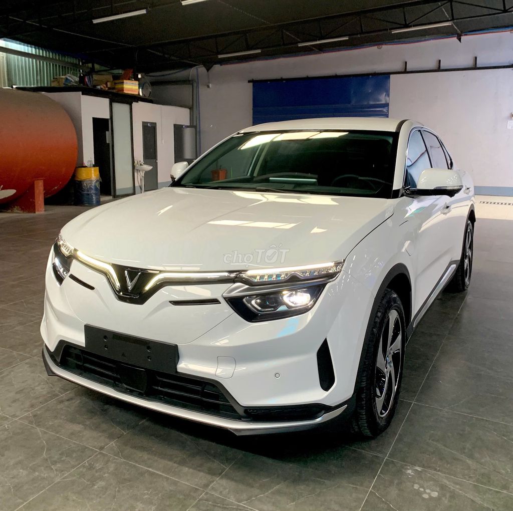 VinFast VF8 Eco AWD 2025 - ảnh 3