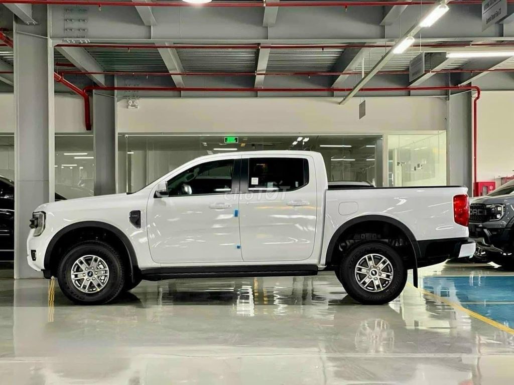 Ford 2026 - ảnh 1