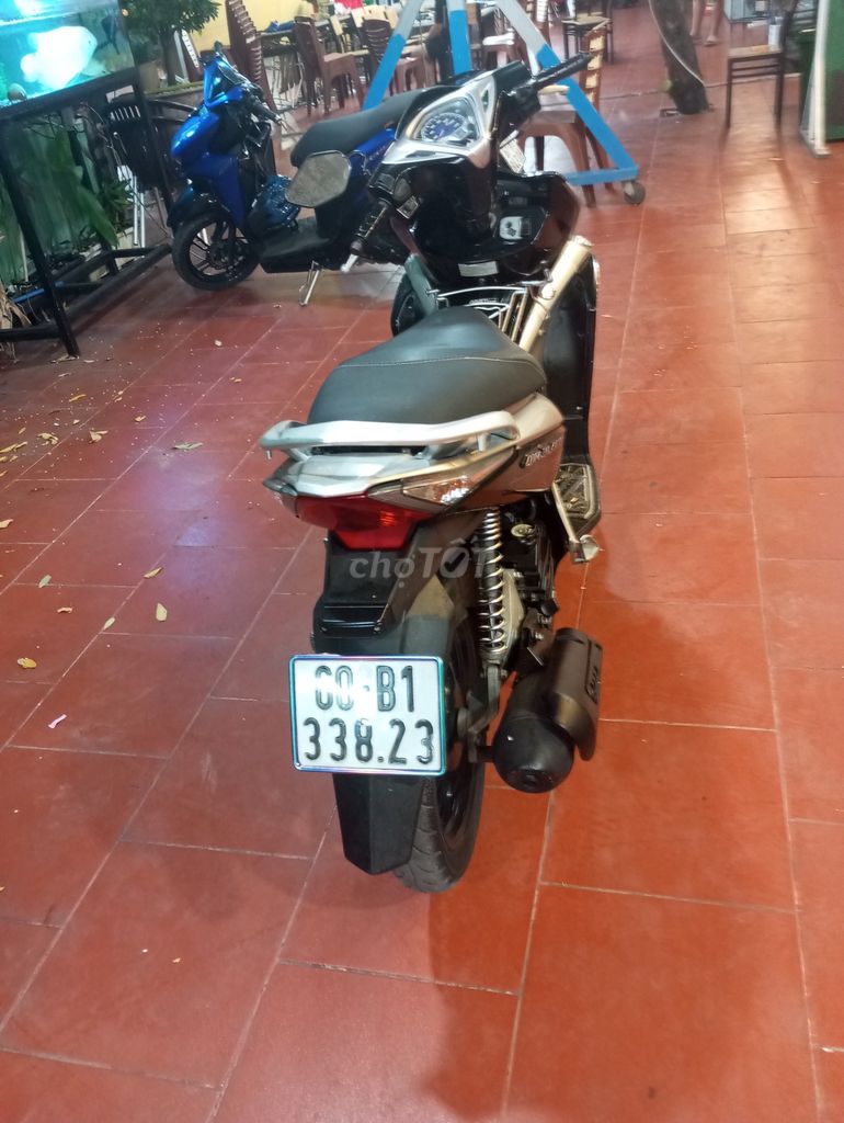 Honda Airblade 2011 - ảnh 2