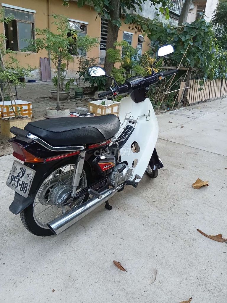 Honda Dream 1993 - ảnh 1