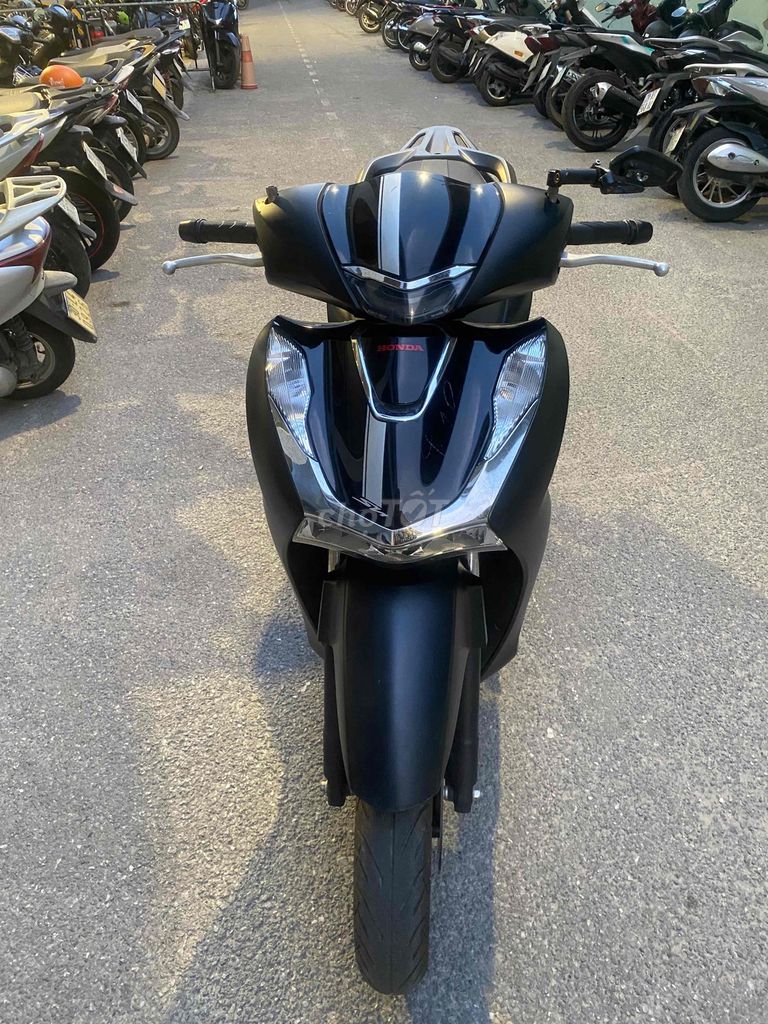 Honda SH 2022 - ảnh 1