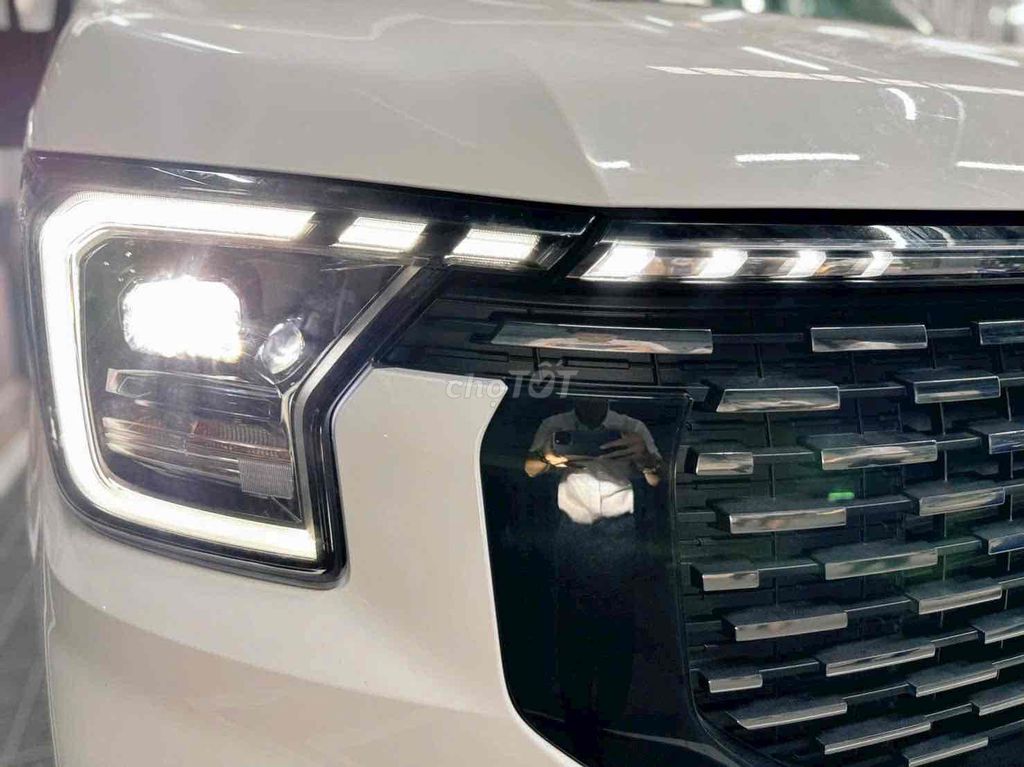 Ford Transit - ảnh 2