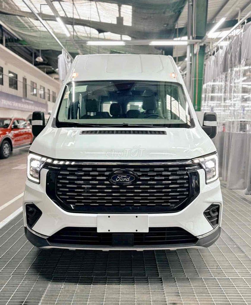 Ford Transit - ảnh 3