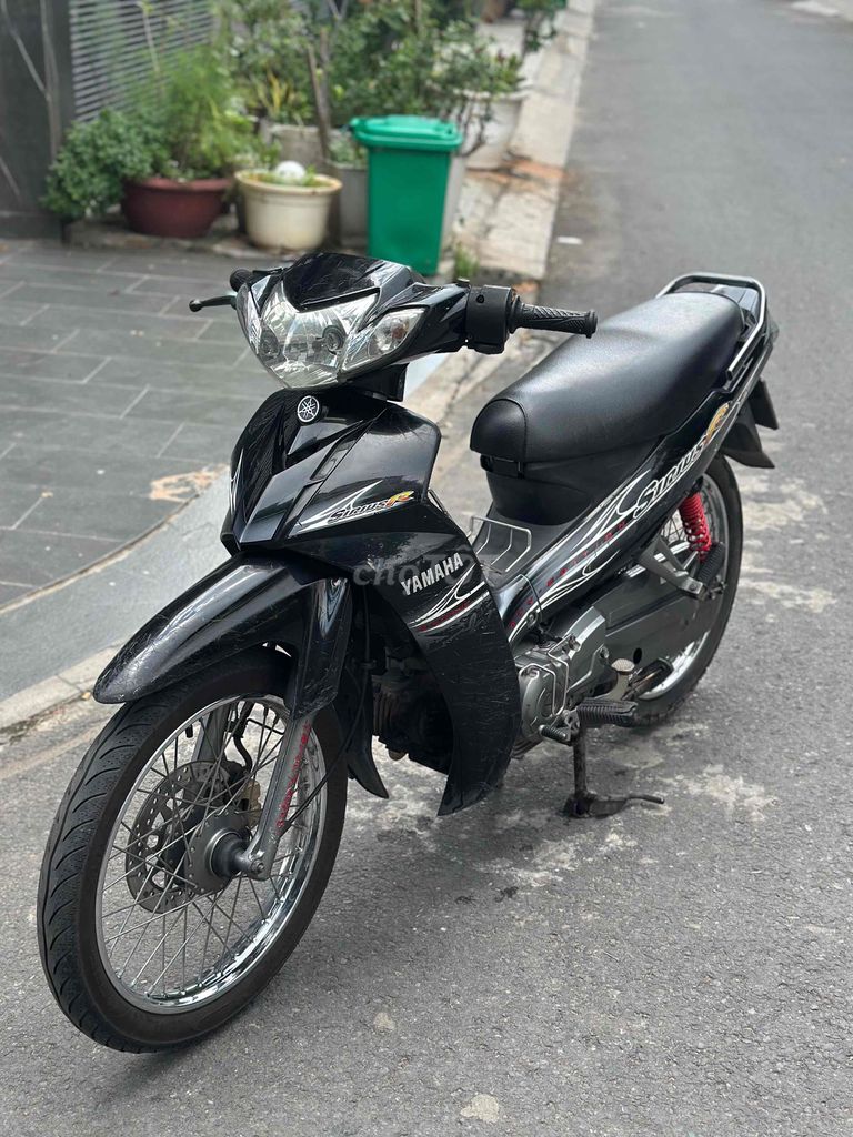 Yamaha Sirius 2010 - ảnh 2