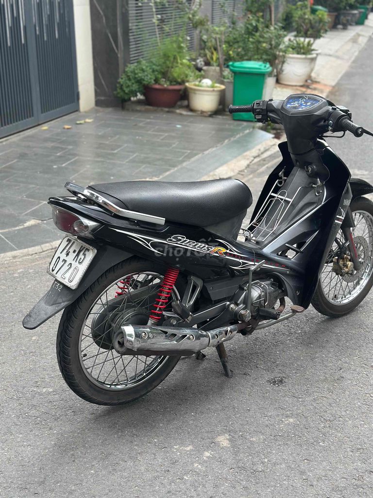 Yamaha Sirius 2010 - ảnh 5