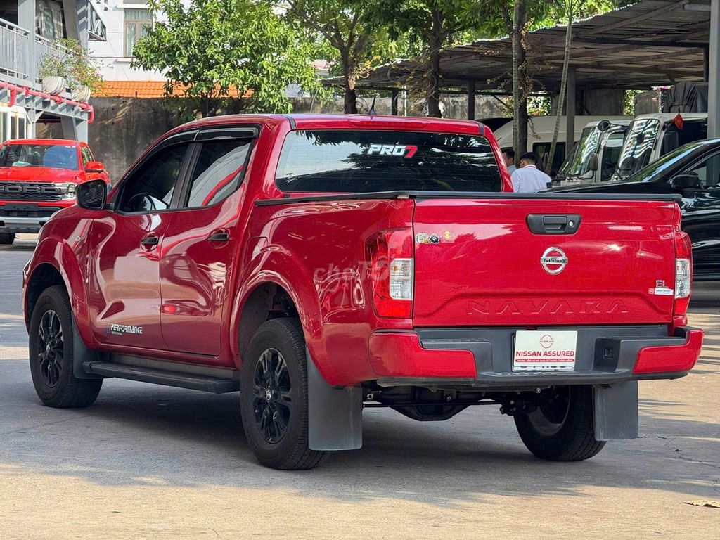 Nissan Navara 2024 - ảnh 2