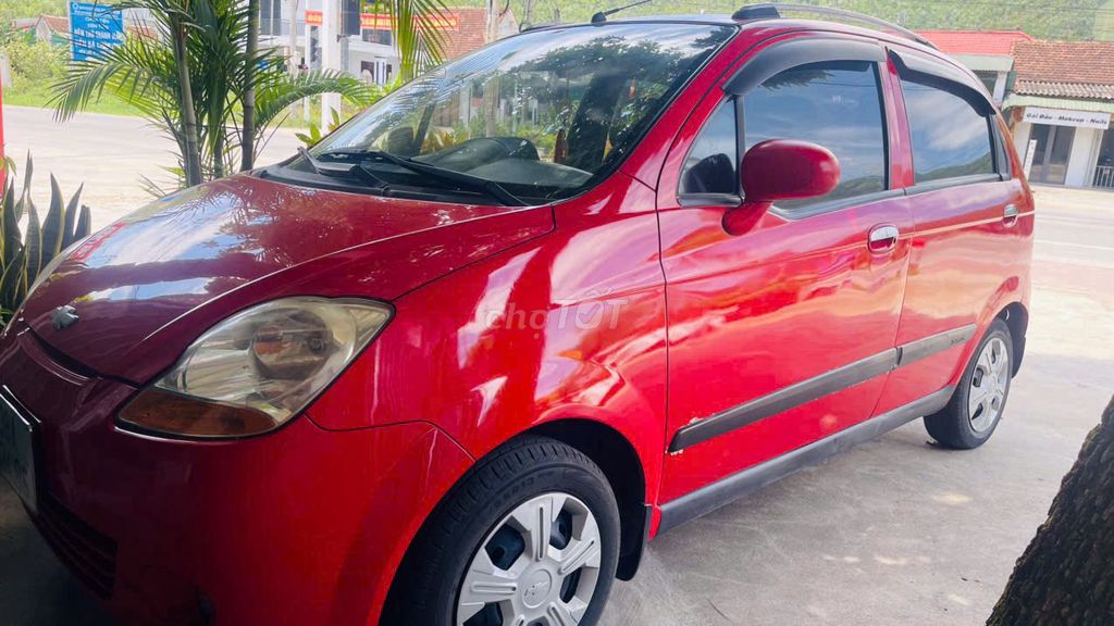 Chevrolet Spark - ảnh 1