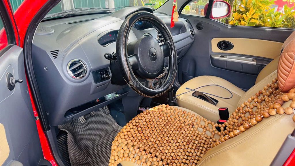 Chevrolet Spark - ảnh 2