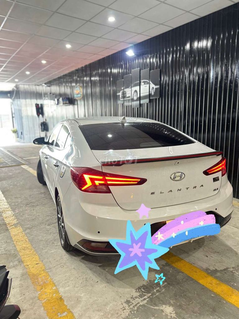 Hyundai Elantra 2020 - ảnh 2