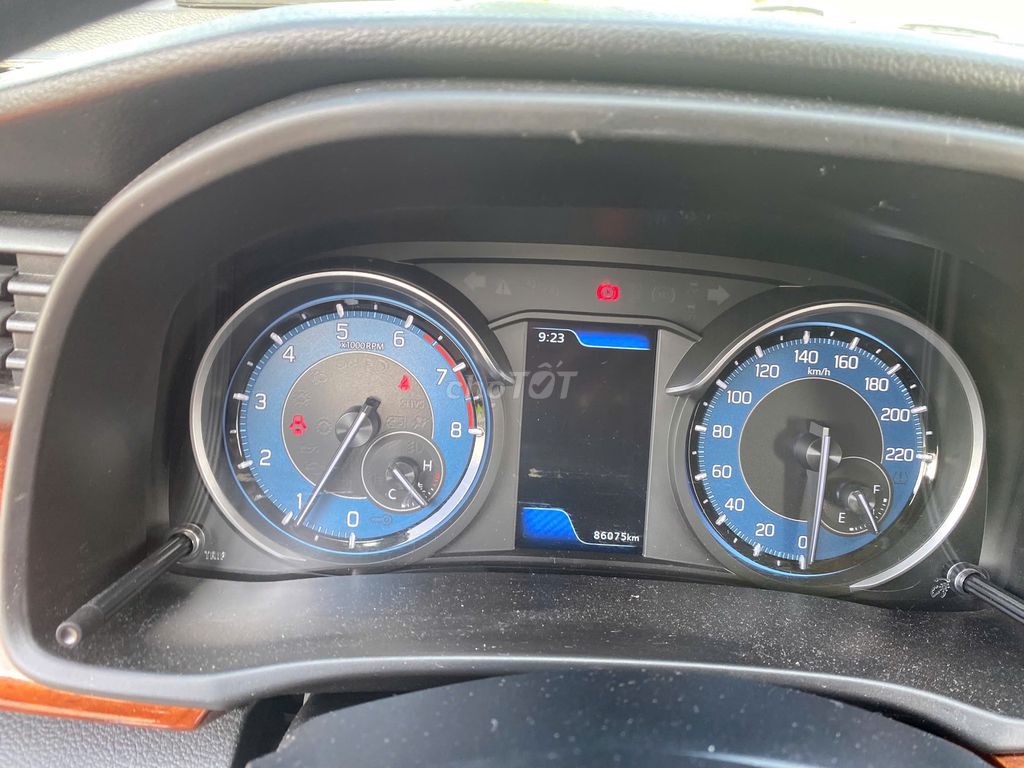 Suzuki Ertiga 2023 - ảnh 3