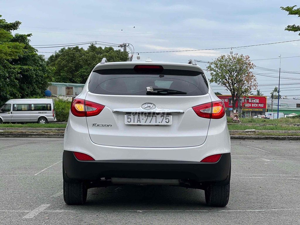 Hyundai Tucson 2013 - ảnh 2