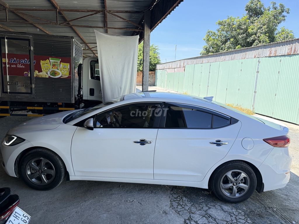 Hyundai Elantra 2018 - ảnh 5