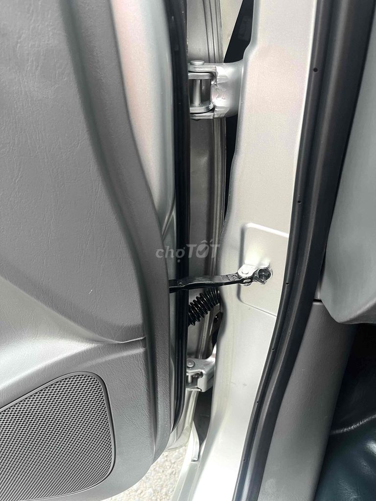 Toyota Innova 2013 - ảnh 5