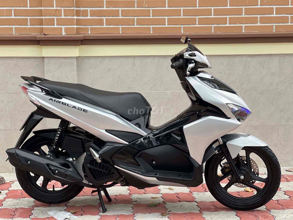 Honda Air Blade 2017 - ảnh 4
