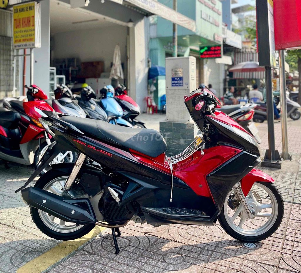 Honda Air Blade 2015 - ảnh 2