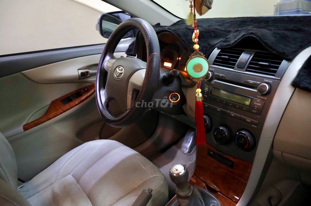 Toyota Corolla Altis 2010 - ảnh 4