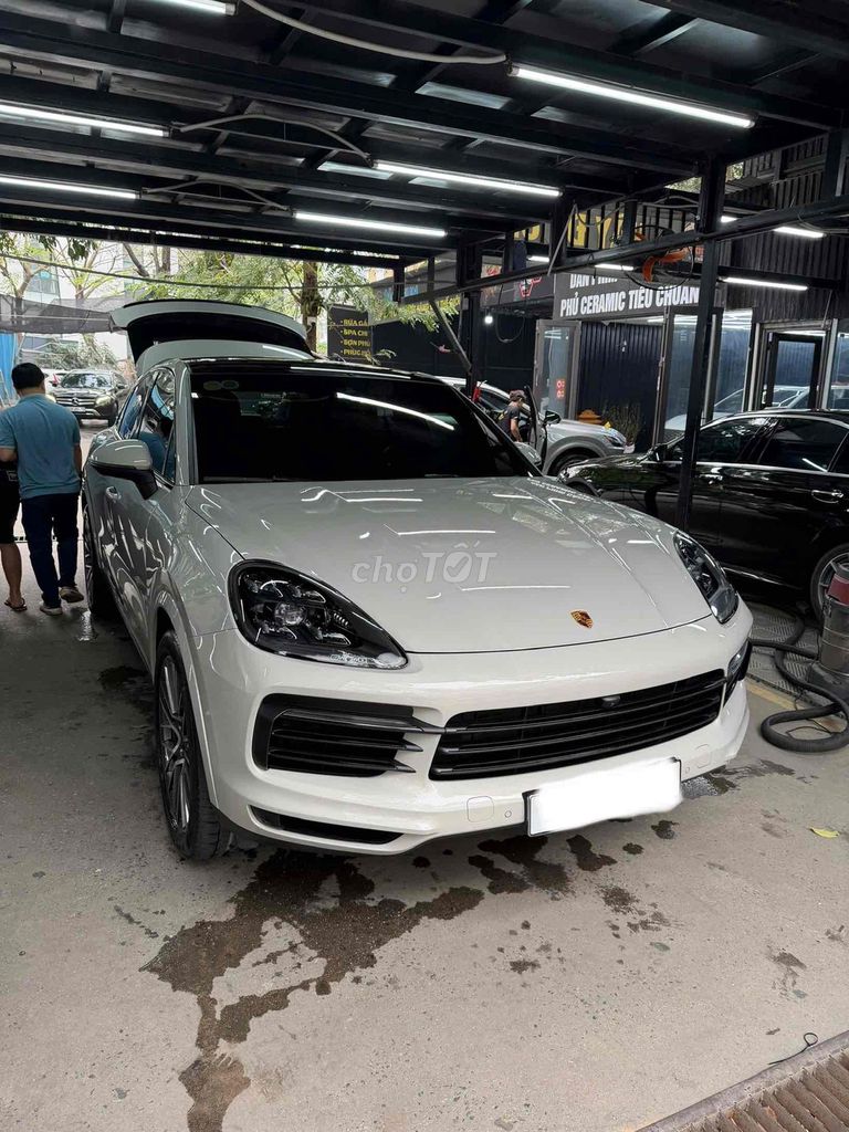 Porsche Cayenne 2022 - ảnh 1