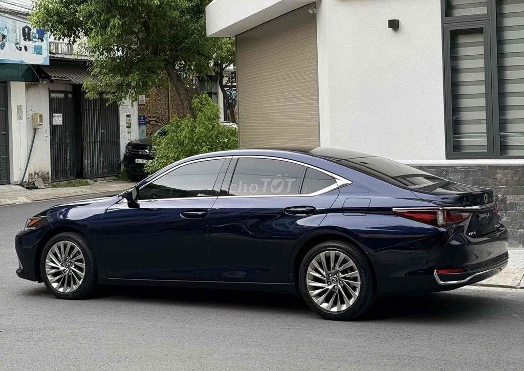 Lexus ES 2022 - ảnh 2