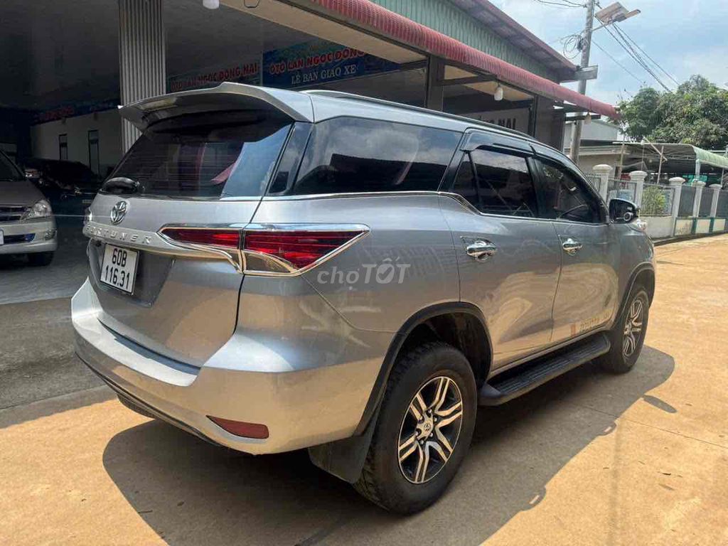 Toyota Fortuner 2018 - ảnh 2