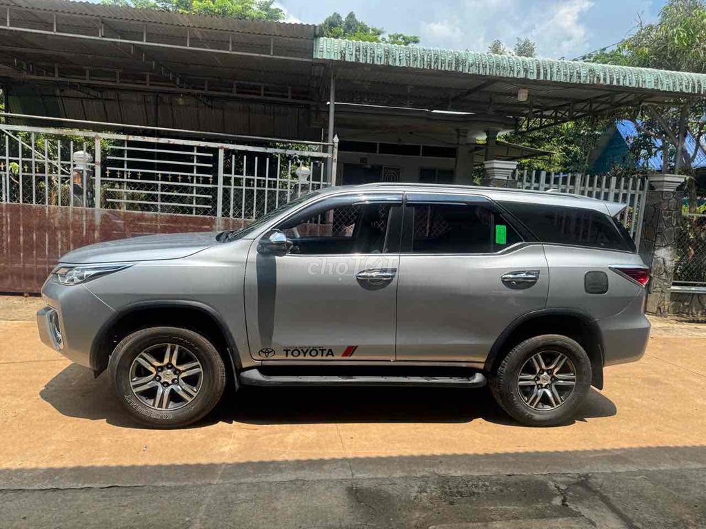 Toyota Fortuner 2018 - ảnh 3