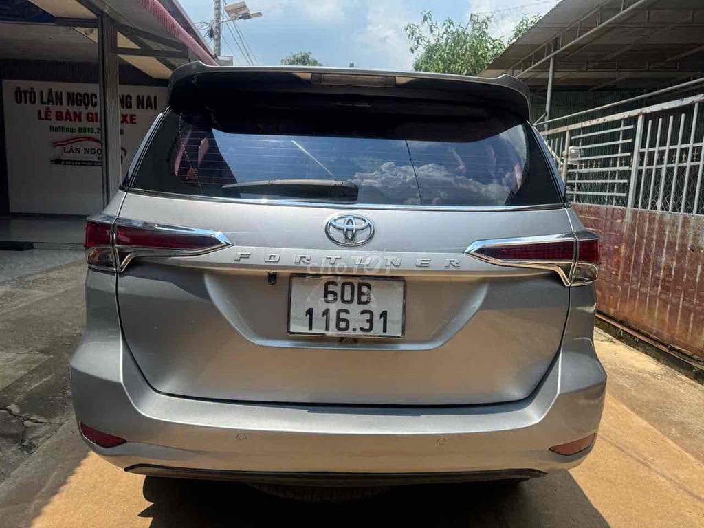 Toyota Fortuner 2018 - ảnh 4