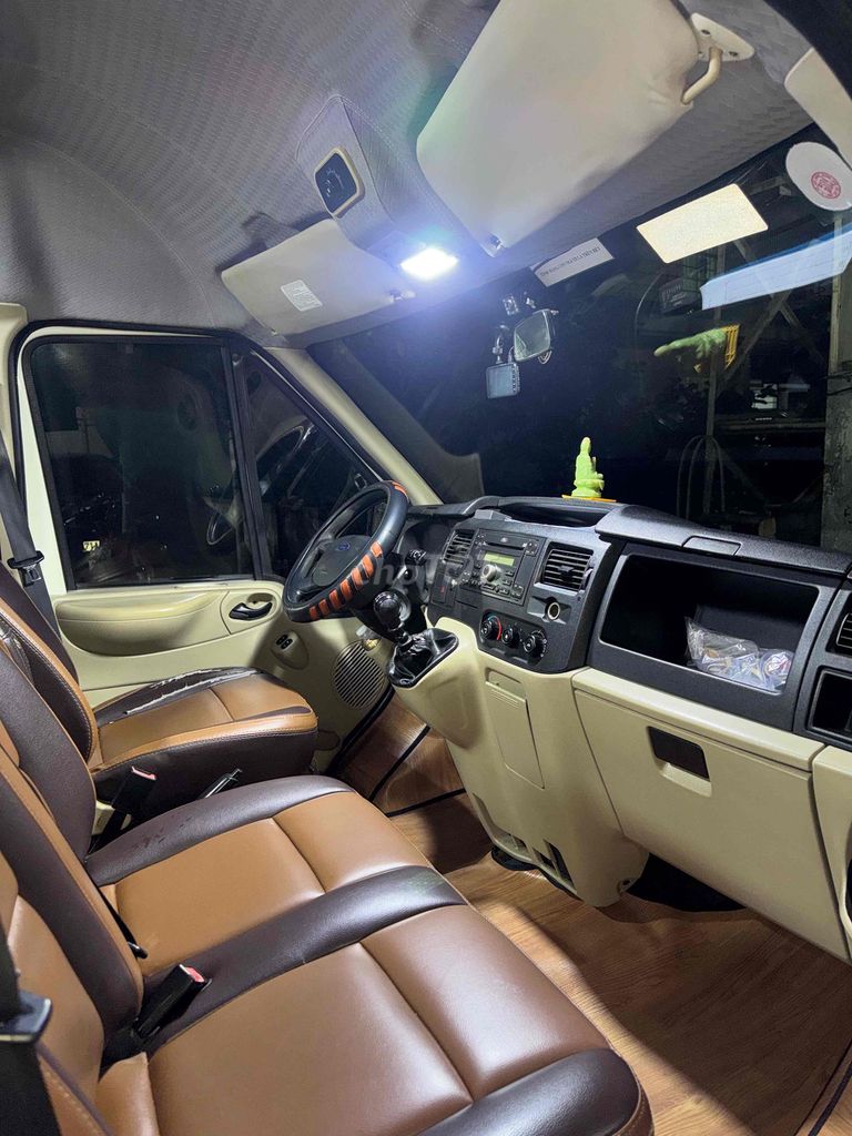 Ford Transit - ảnh 4