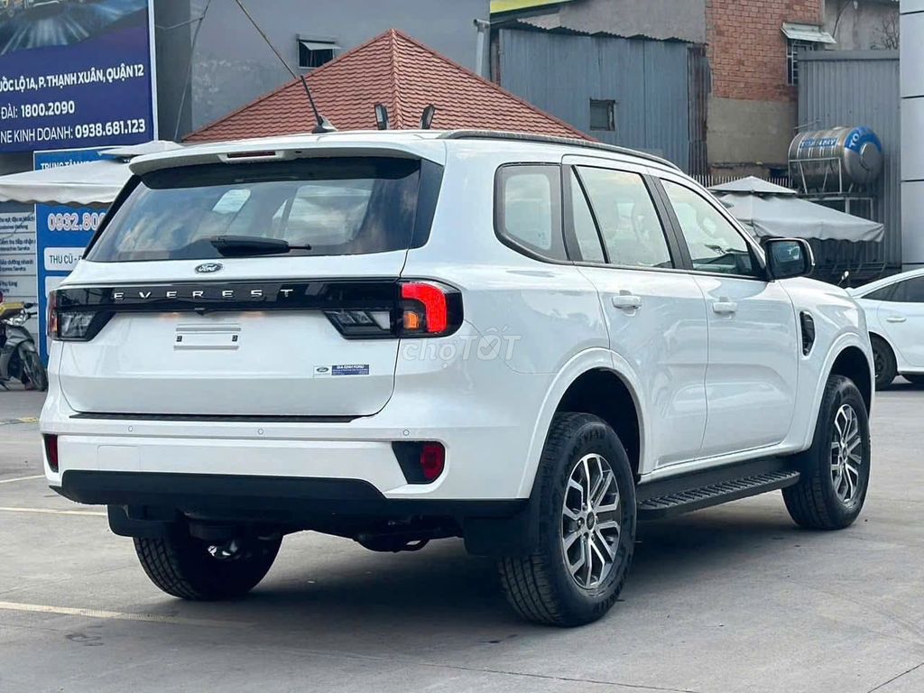 Ford Everest 2025 - ảnh 4