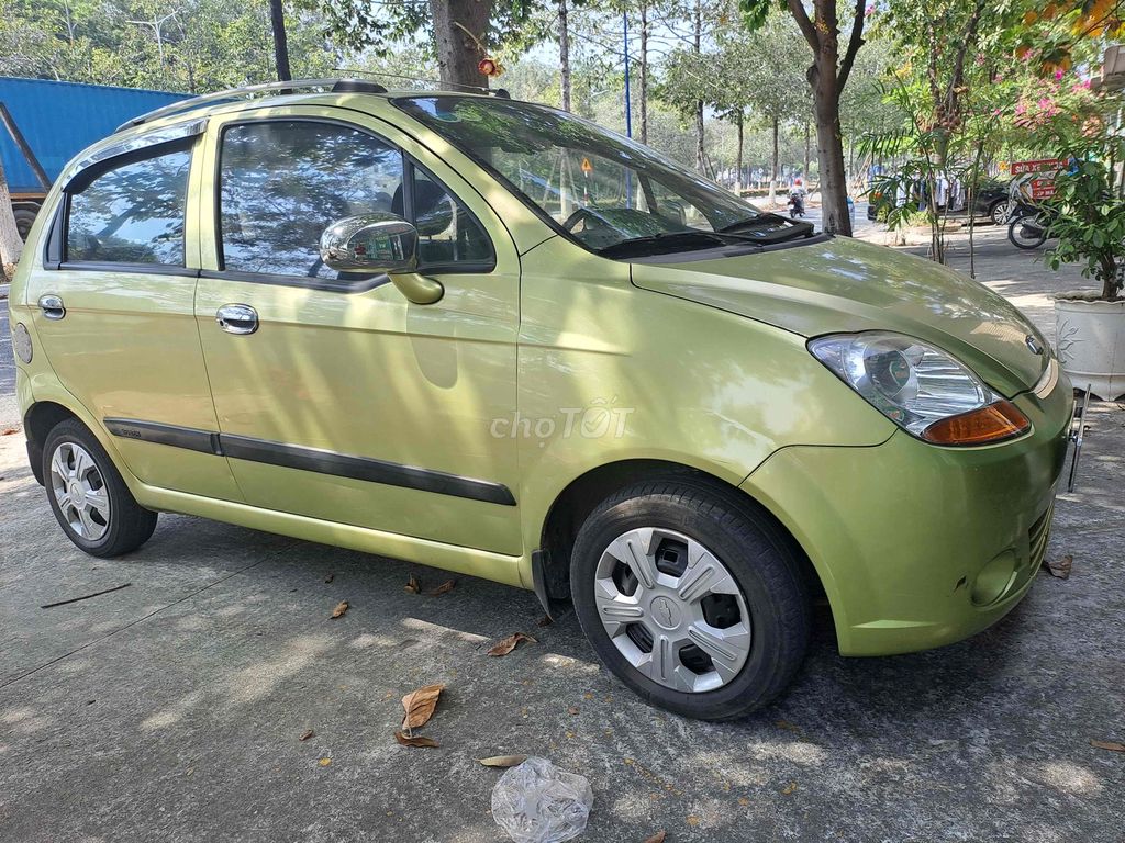 Chevrolet Spark 2010 - ảnh 2