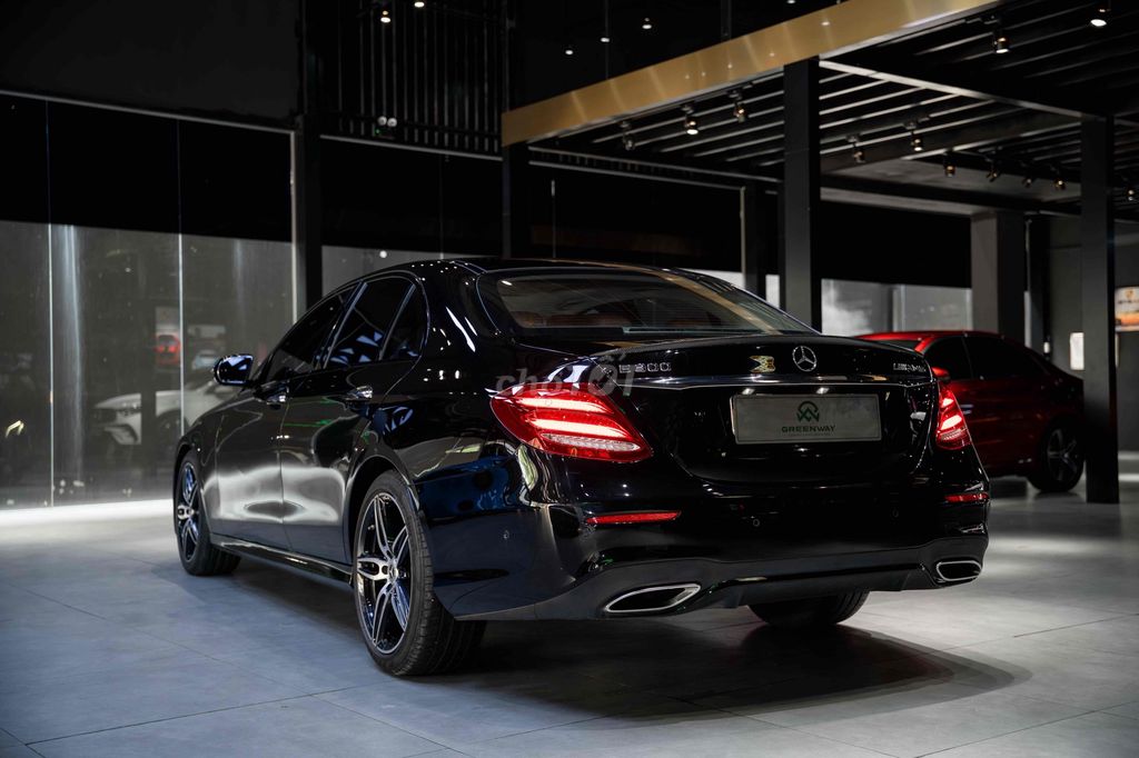 Mercedes-Benz 2019 - ảnh 1
