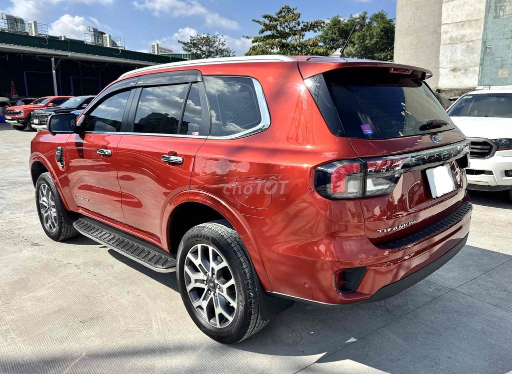 Ford Everest 2022 - ảnh 4