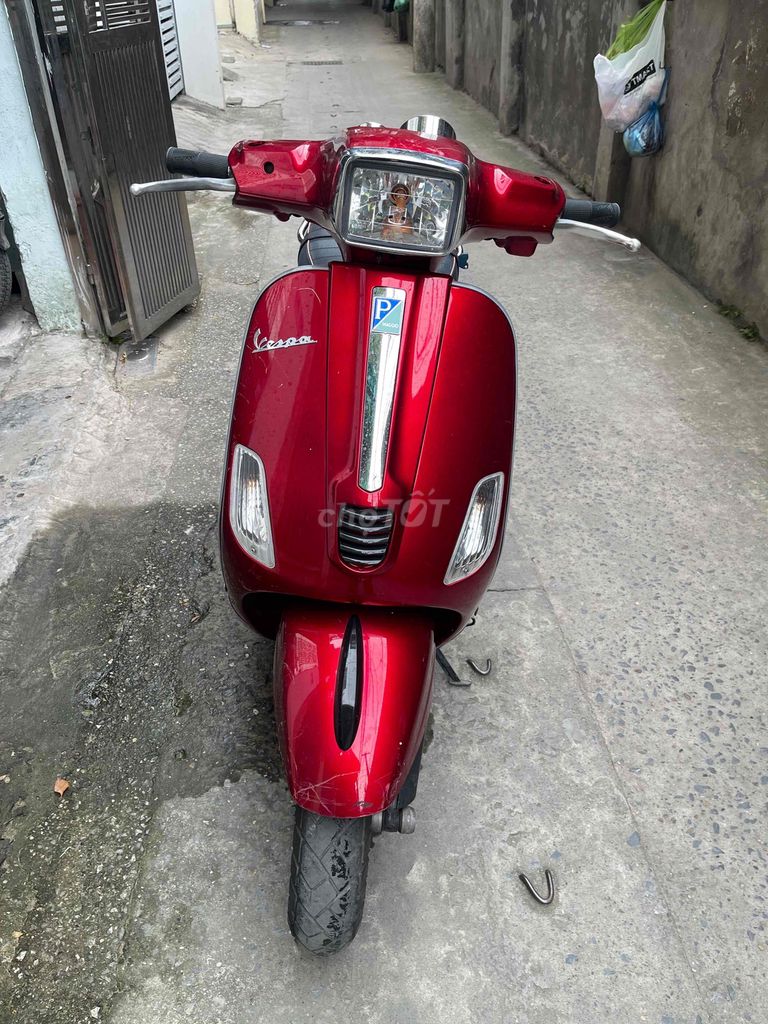 Piaggio Vespa 2011 - ảnh 3