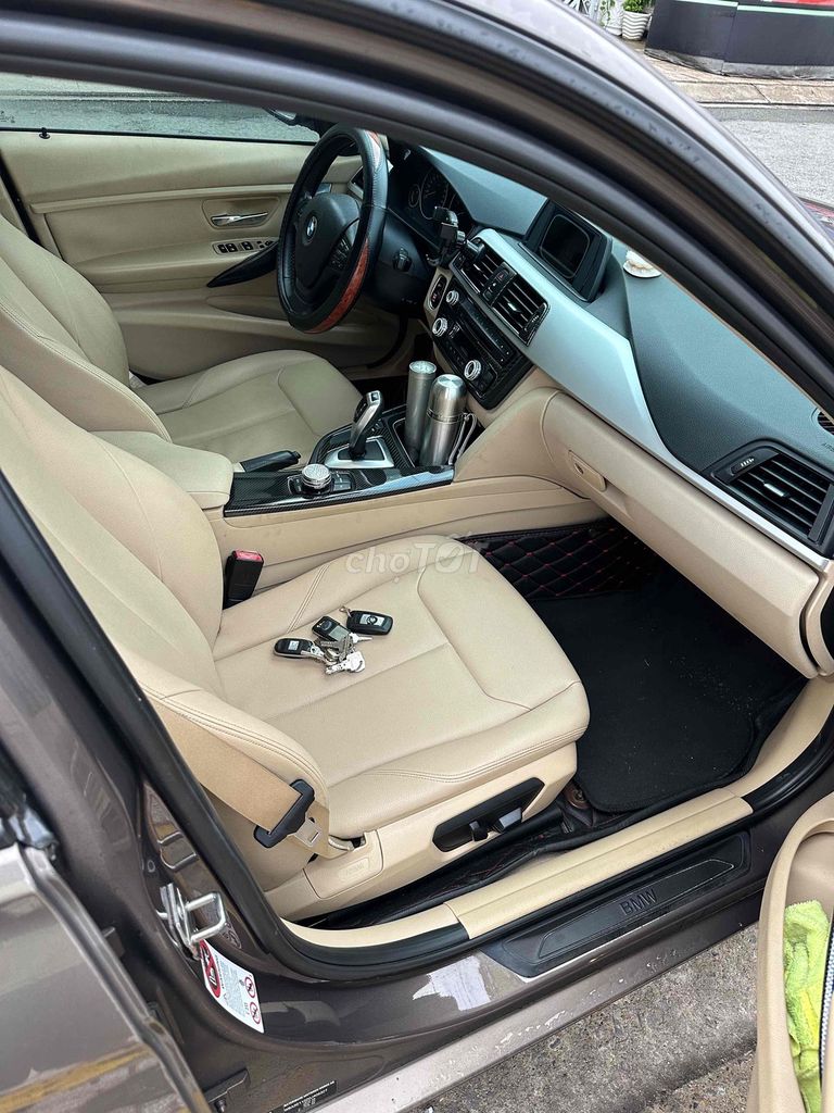 BMW 2012 - ảnh 5