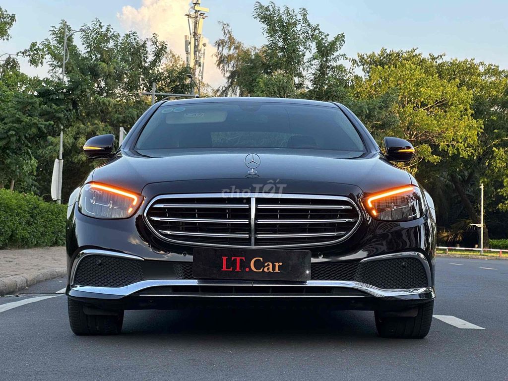 Mercedes-Benz 2022 - ảnh 1