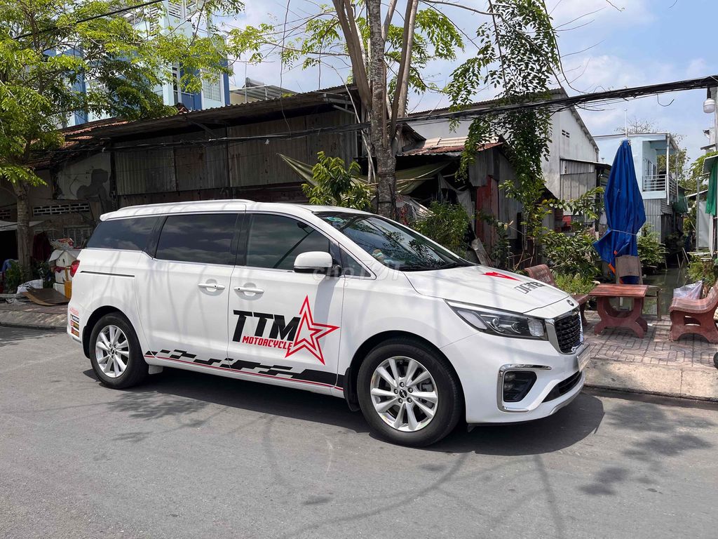 Kia Sedona 2021 - ảnh 2