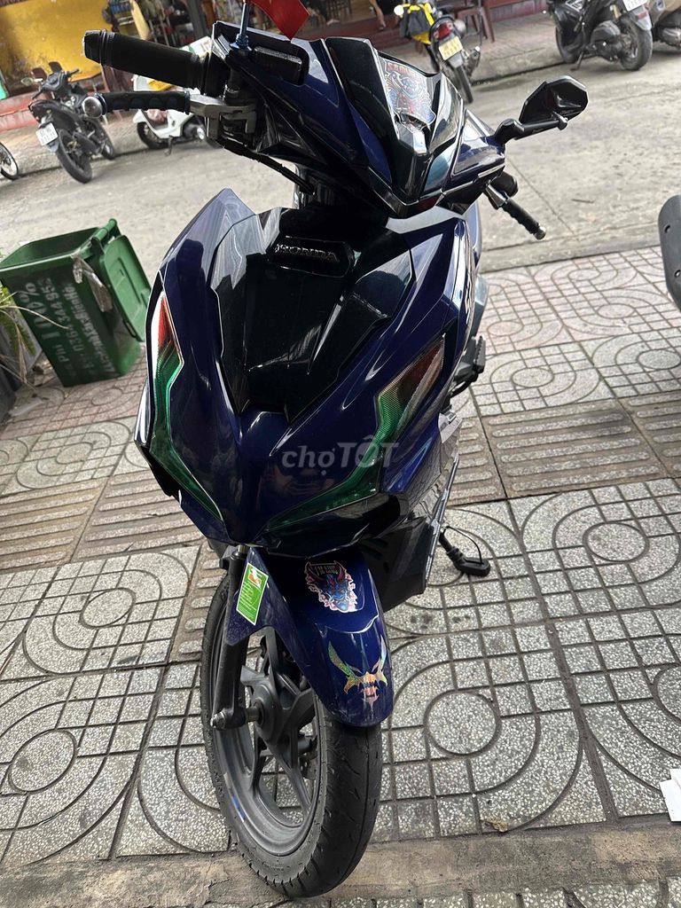 Honda Air Blade 2024 - ảnh 1