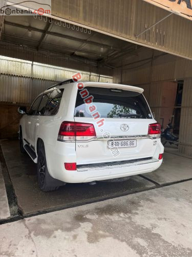 Toyota Land Cruiser VX 4.6 V8 2019 - ảnh 5
