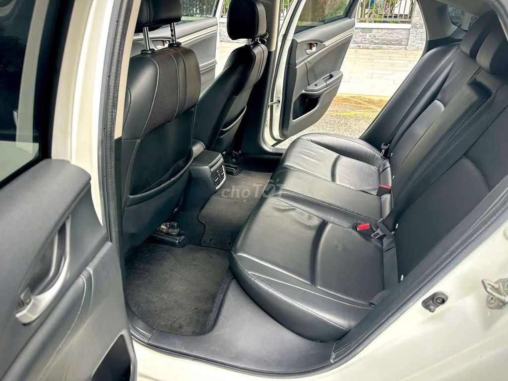Honda Civic 2018 - ảnh 5