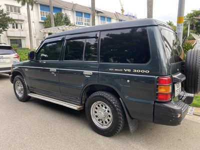 Mitsubishi Pajero 2002 - ảnh 1